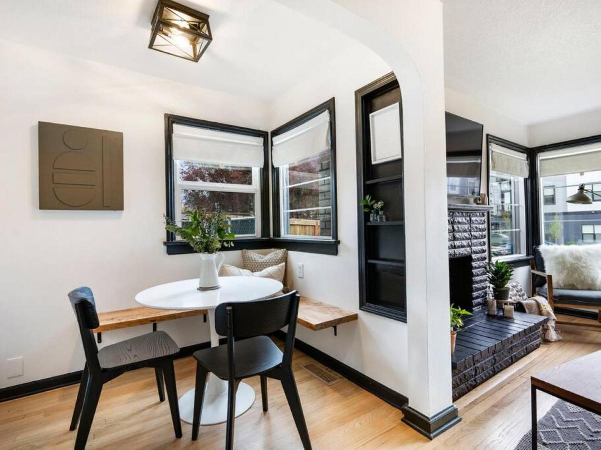 Picture Perfect Bungalow In The Heart Of Dt Βανκούβερ Εξωτερικό φωτογραφία