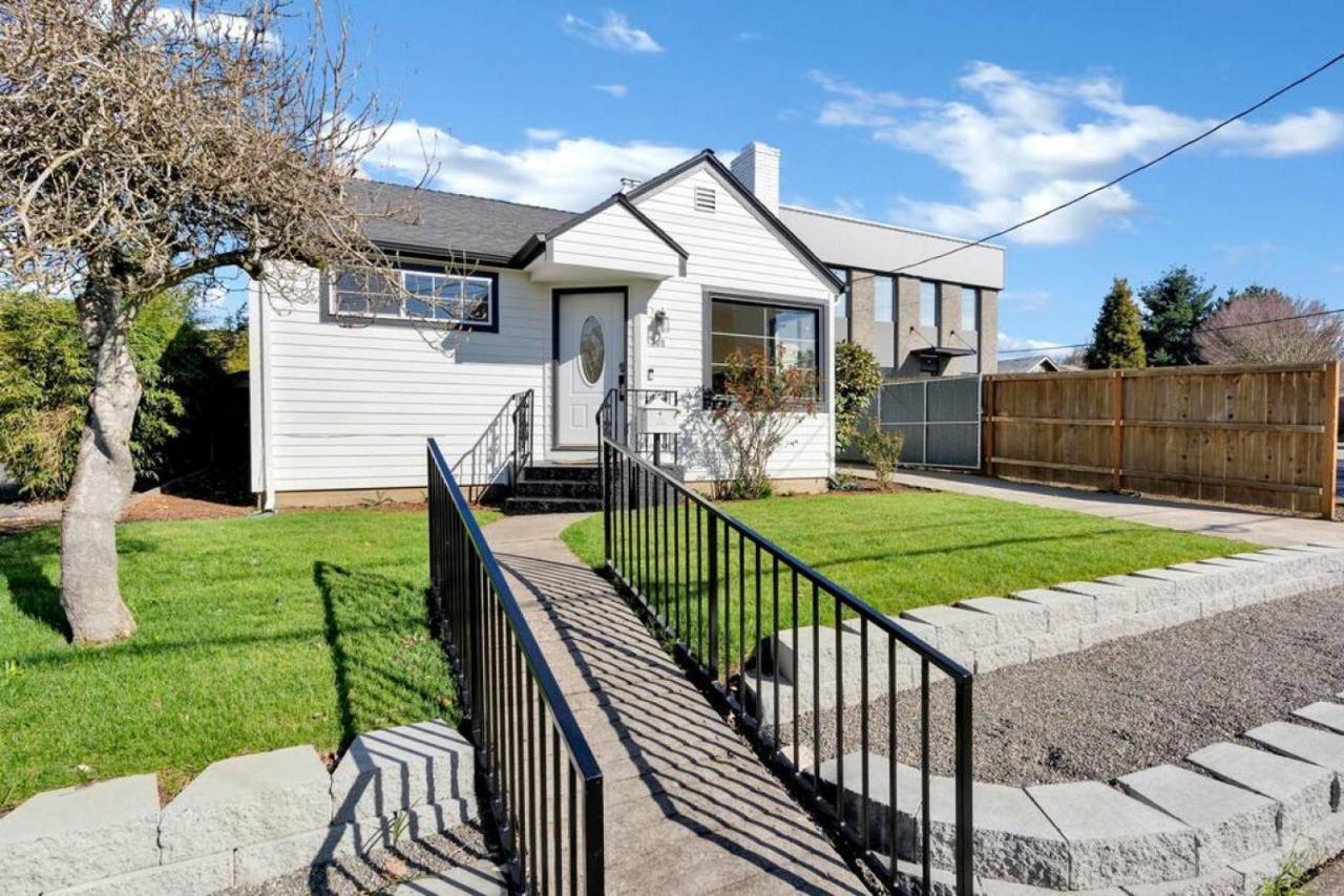 Picture Perfect Bungalow In The Heart Of Dt Βανκούβερ Εξωτερικό φωτογραφία