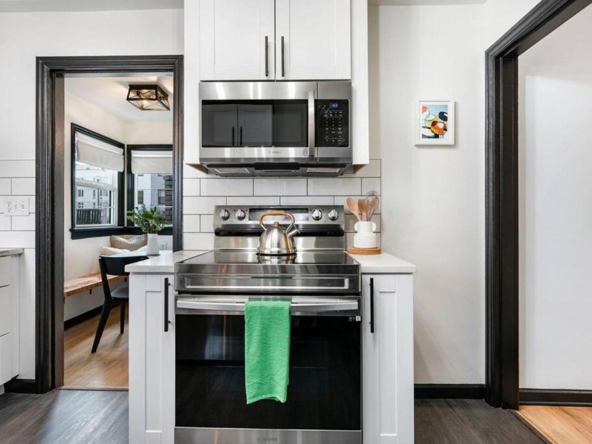 Picture Perfect Bungalow In The Heart Of Dt Βανκούβερ Εξωτερικό φωτογραφία