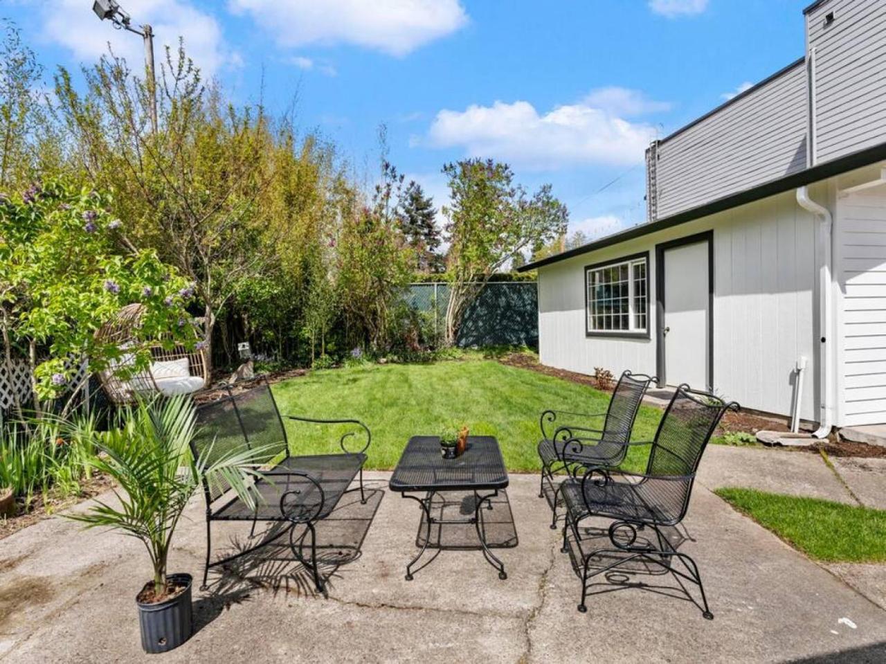 Picture Perfect Bungalow In The Heart Of Dt Βανκούβερ Εξωτερικό φωτογραφία